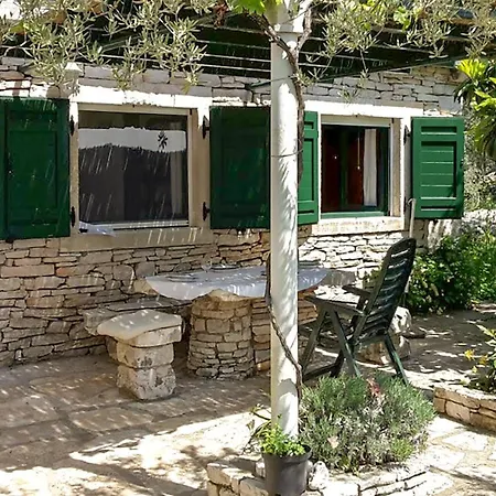 Beautiful Home In Vela Luka Vela Luka