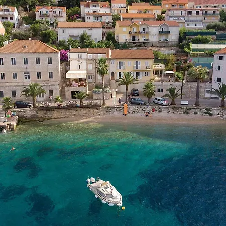 Beautiful In Nyaraló Vela Luka